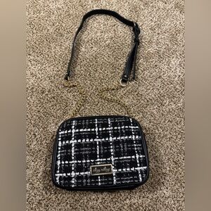 Itzy Ritzy Black & White Crossbody Bag